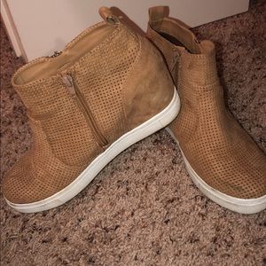 Nude/Tan wedge heels